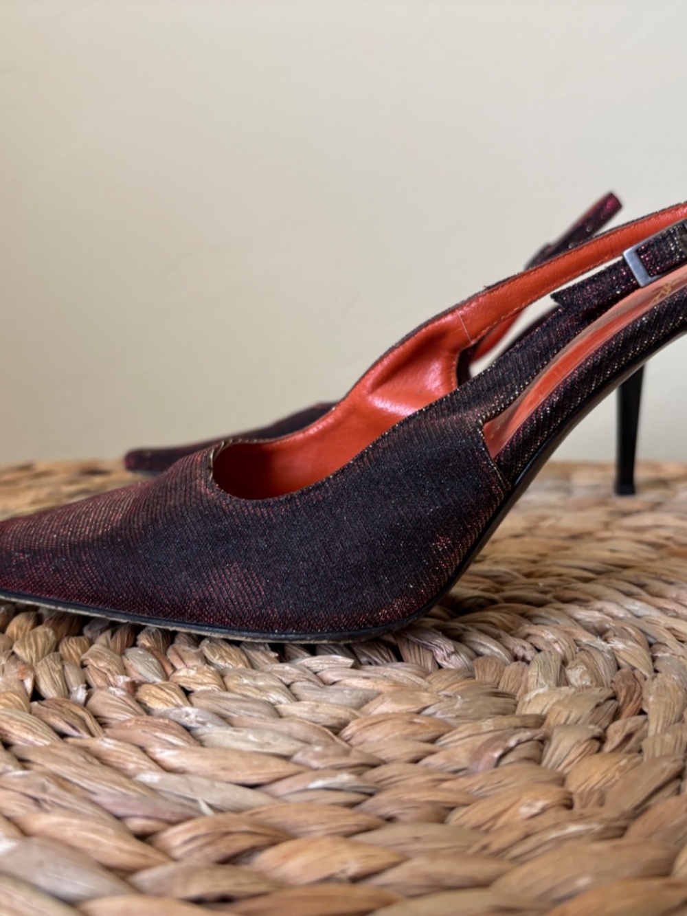 GIUSEPPI ZANOTTI Design / VICINI / red / gold pointed toe slingback heel / 37.5 - Picture 6 of 15